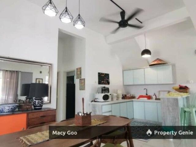 House for rent in Malaka