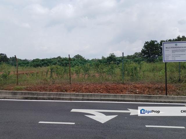 House for sale in Kajang, Langat