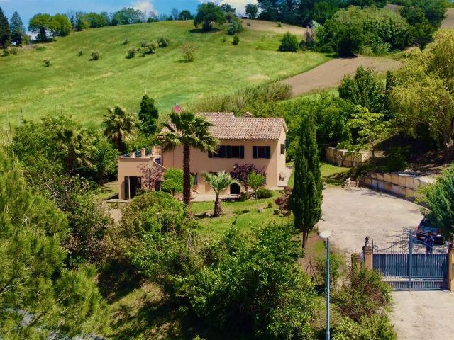 Casa in vendita a Marche, Macerata