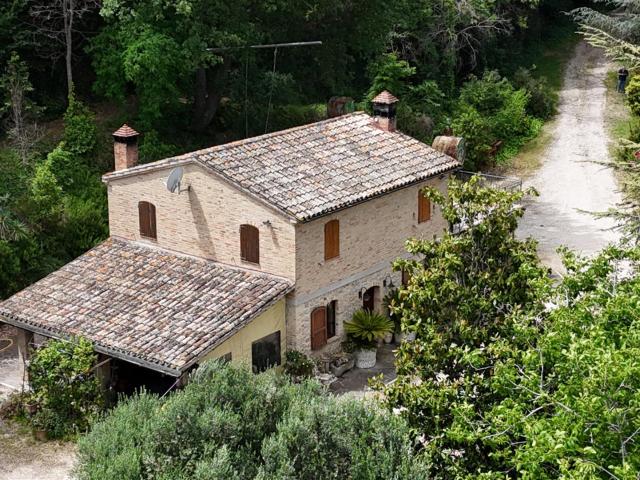 Casa in vendita a Marche, Ascoli Piceno