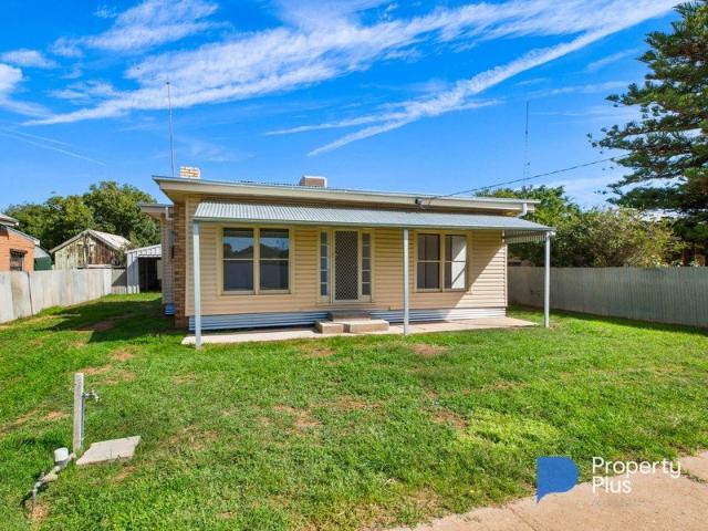 Cottage for sale in Wycheproof, Victoria