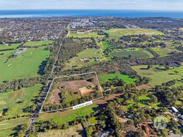 Cottage for sale in Camerons Creek, Victoria