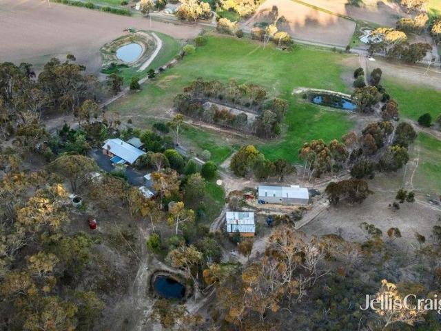 Cottage for sale in Staughton Vale, Victoria