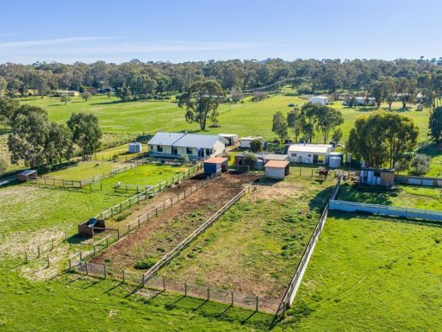 Cottage for sale in Woodstock, New South Wales
