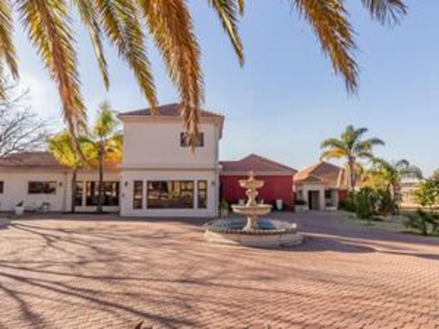 House for sale in Waterkloof, Gauteng