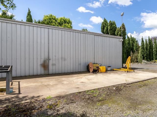 Cottage for sale in Maffra, Victoria