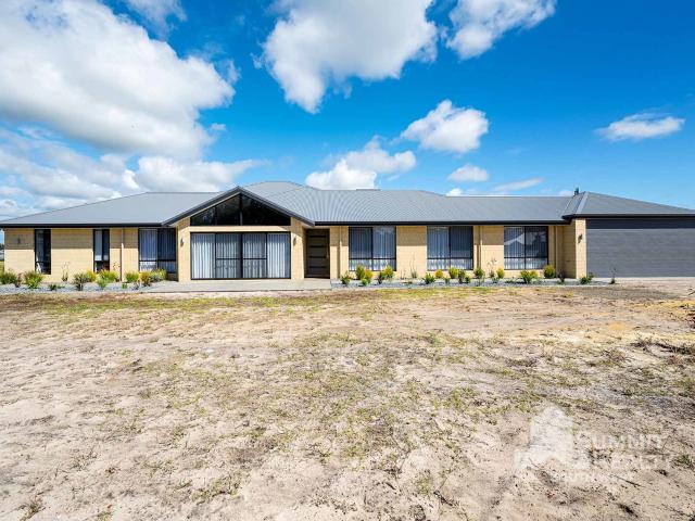 House for sale in Crooked Brook, Shire Of Dardanup