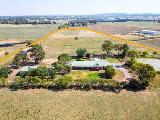 Cottage for sale in Corbie Hill, New South Wales
