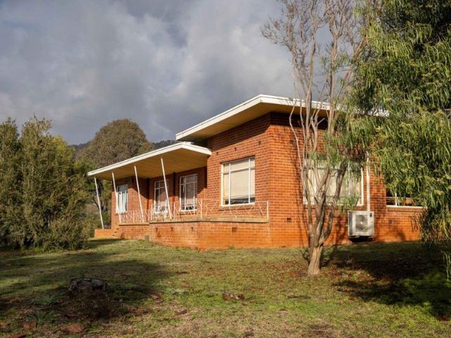 House for rent in Kergunyah, Victoria