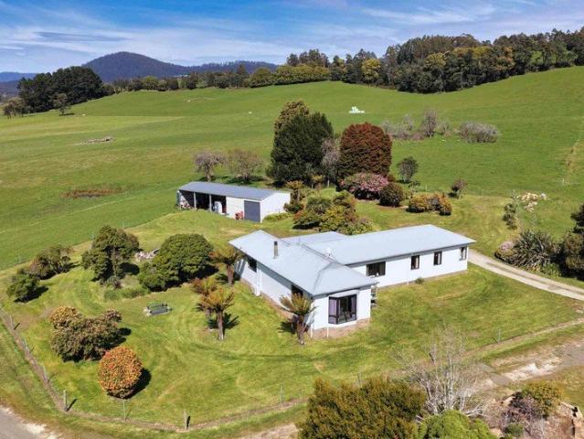 Cottage for sale in Tulendeena, Legerwood