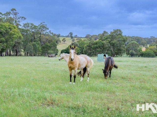 House for sale in Shire Of Chittering, Western Australia