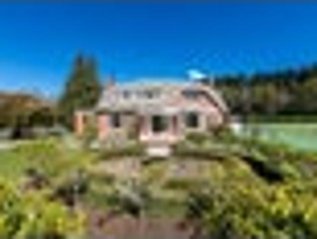 House for sale in Otakou