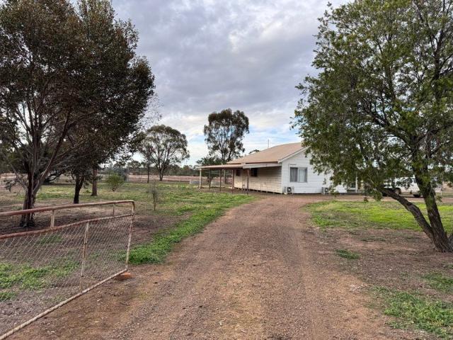 House for rent in Upotipotpon, Victoria