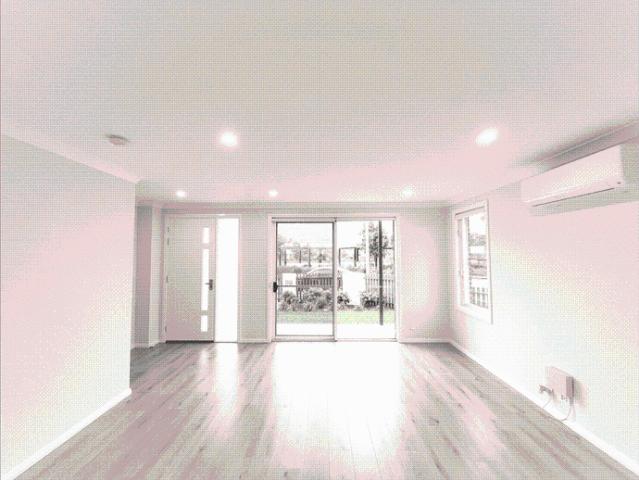 Townhouse for rent in Wollongong West, New South Wales