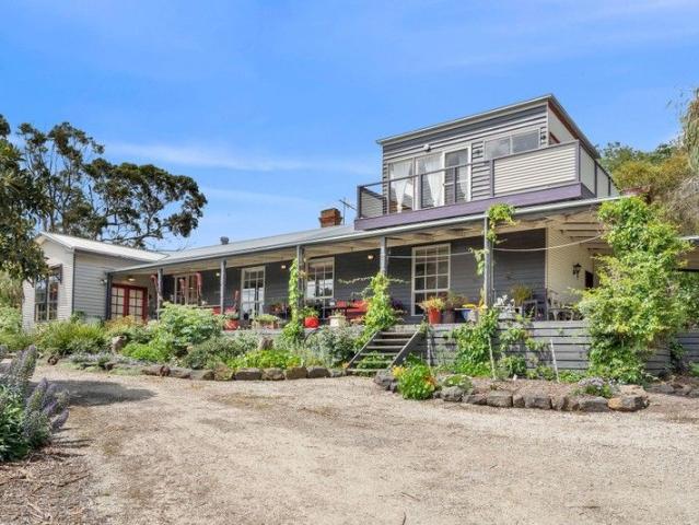 Cottage for sale in Drysdale, Victoria