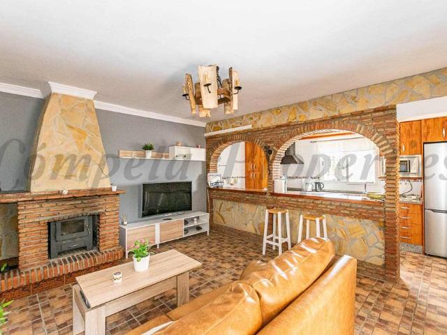 Casa en alquiler en Los Llanos, La Axarquía
