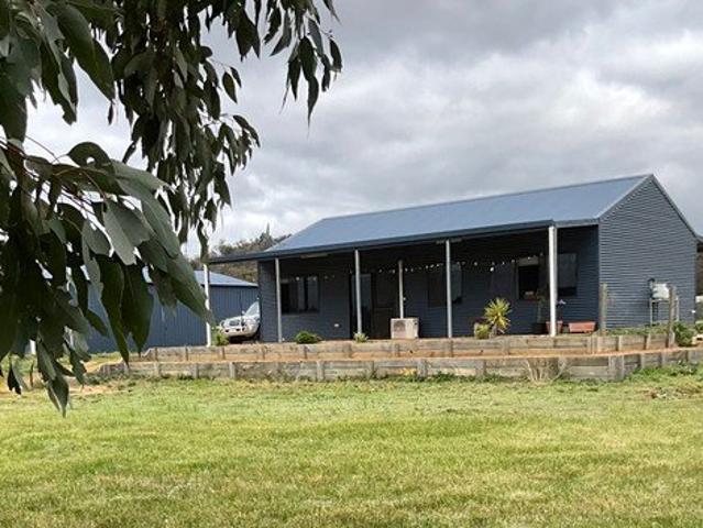 Cottage for sale in Boddington, Western Australia