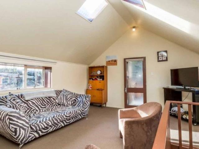 House for rent in Otakou