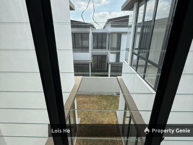 Residential House for sale in Malaka