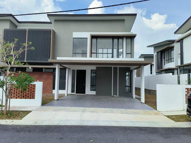 Residential House for sale in Malaka
