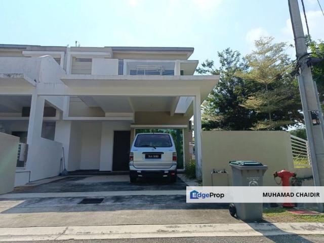 House for sale in Malaka