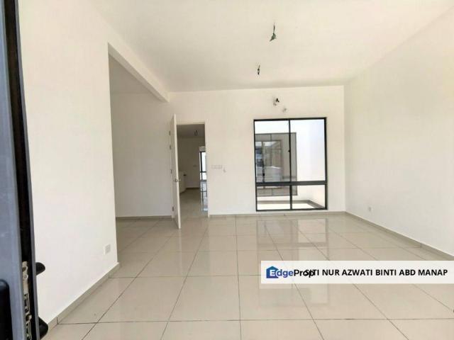 House for sale in Malaka