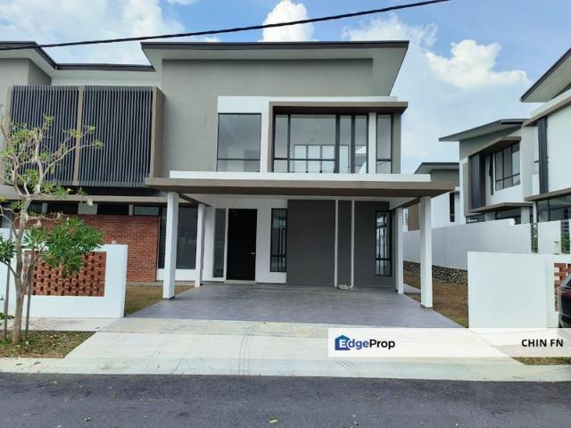 House for sale in Malaka