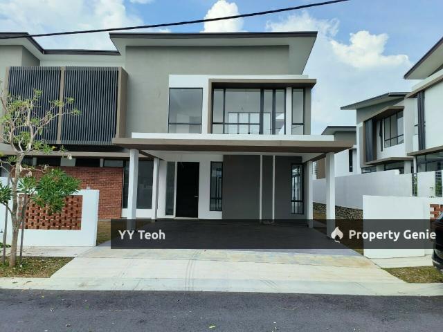 Residential House for sale in Malaka