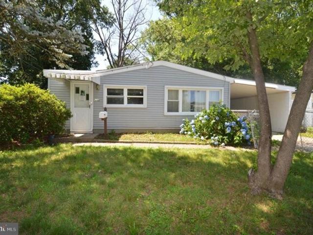House for sale in Maple Shade