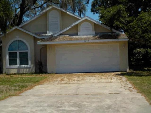 House for sale in Oxford, Florida