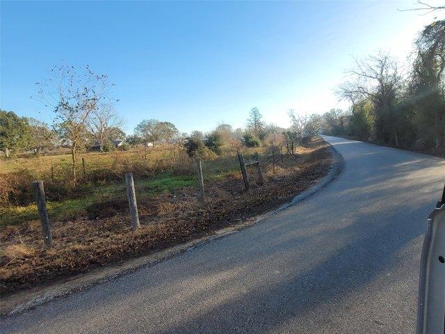 Land for sale in Damon, Texas