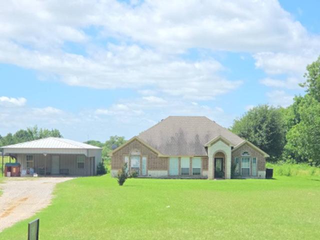 House for sale in Wise, Texas