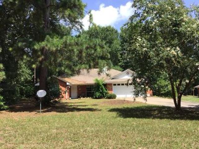 House for sale in Mineola