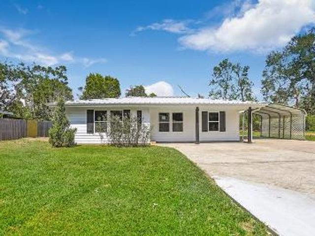 House for sale in Liberty