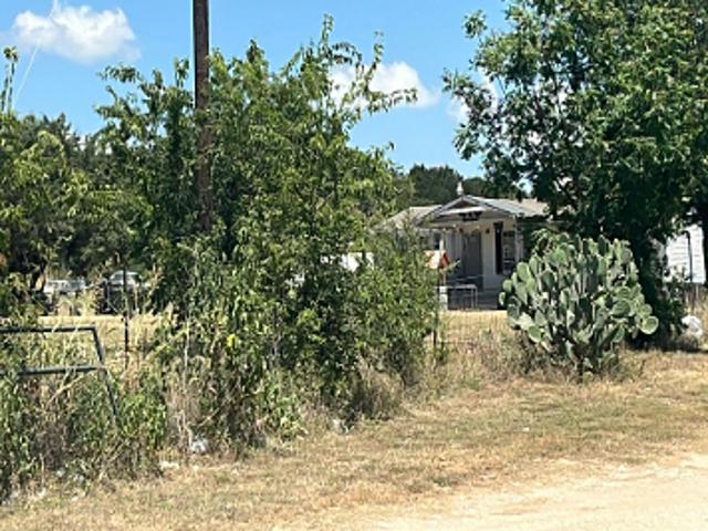House for sale in Oglesby, Texas