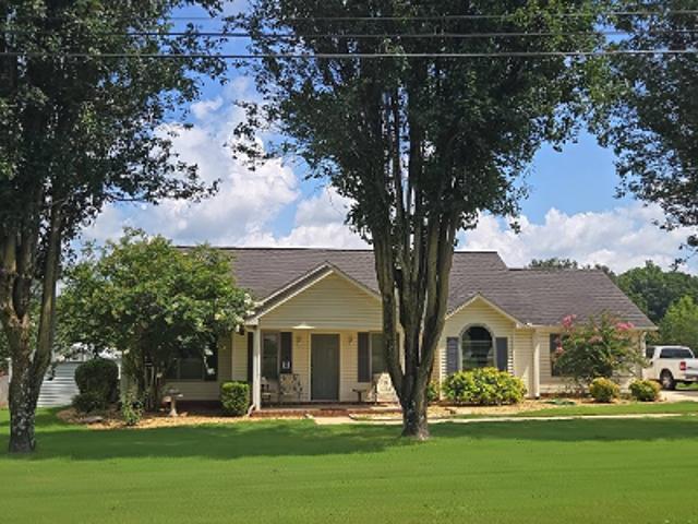House for sale in Trinity, Alabama