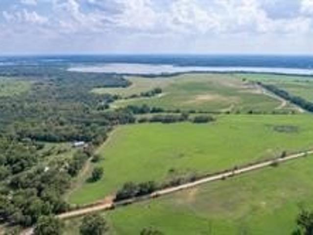 Land for sale in De Leon, Comanche County