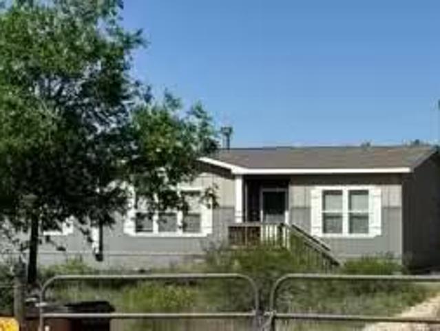 House for sale in Uvalde