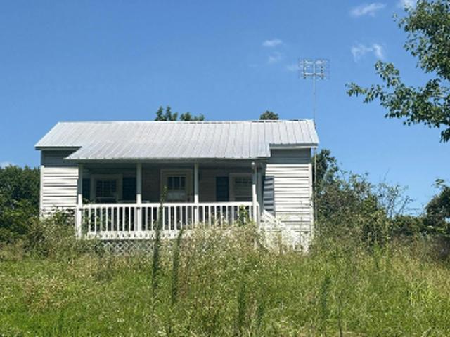 House for sale in Oak Ridge, Missouri
