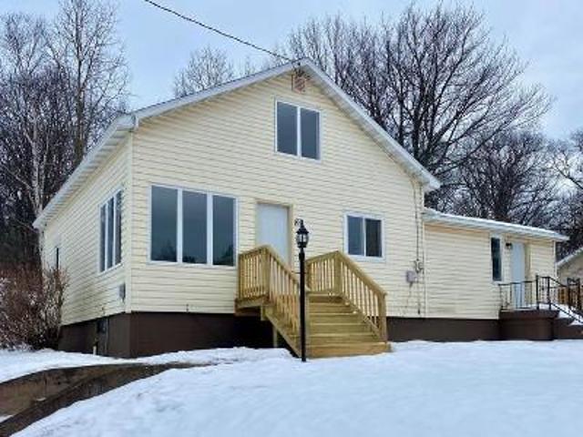 House for sale in Negaunee