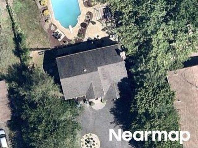 House for sale in Woods End, Old Bridge Township