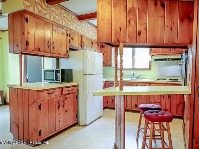 House for sale in Schodack Landing, New York