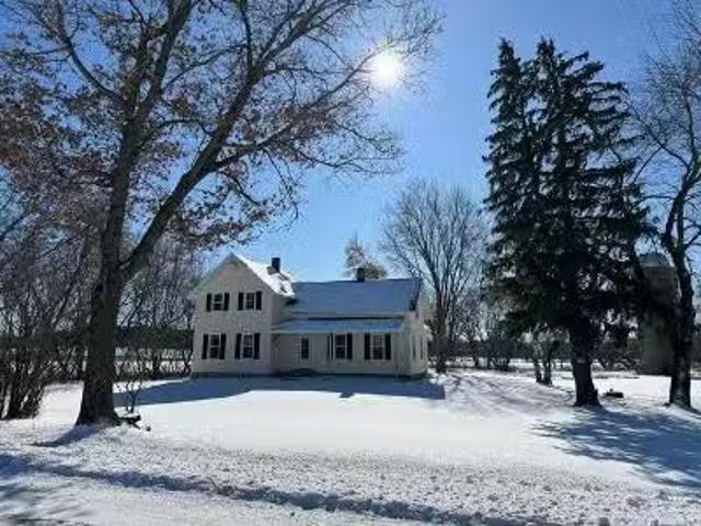 House for sale in Neenah