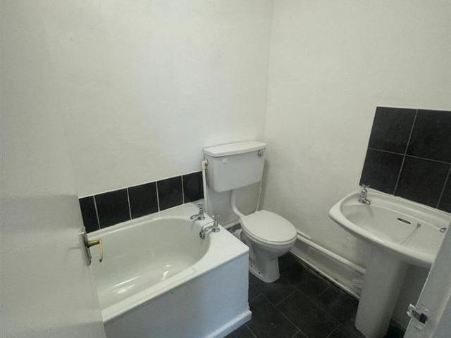 Apartment for rent in Calderstones