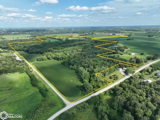 Farm for sale in Washington, Iowa