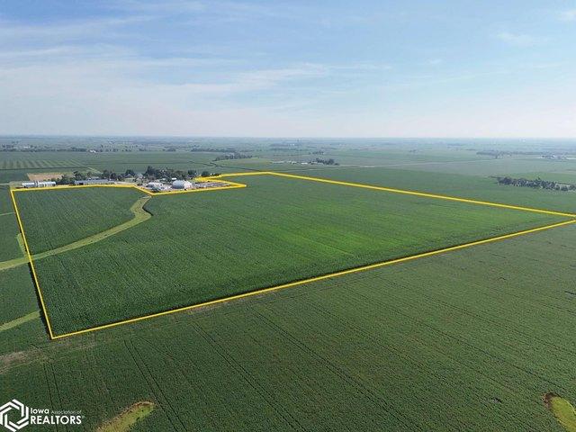 Farm for sale in Crawfordsville, Iowa