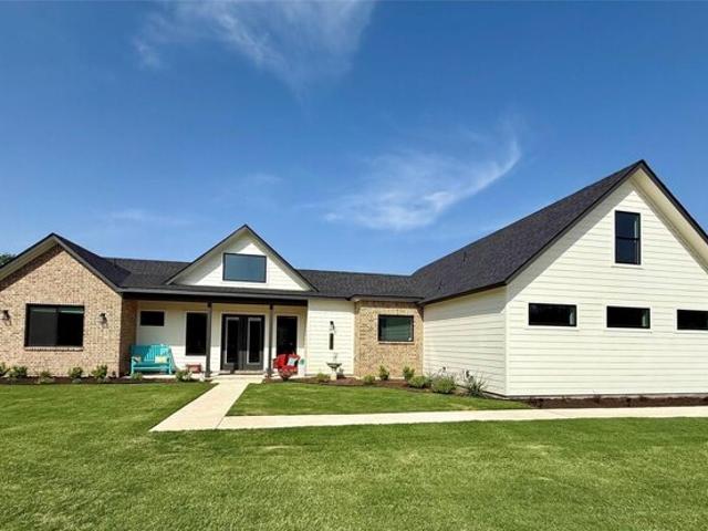 House for sale in Georgetown