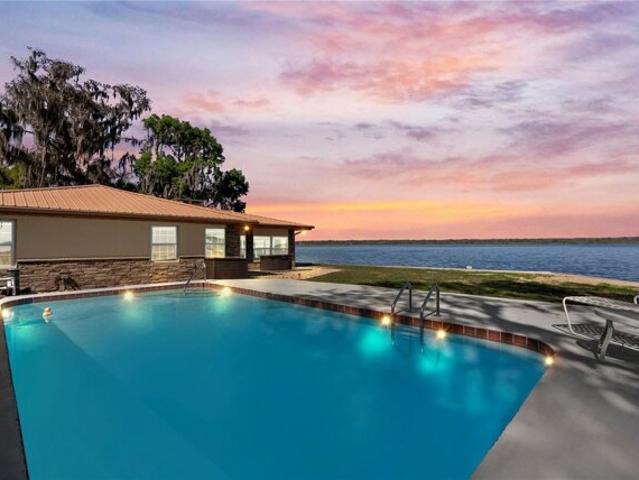 House for sale in Lake Panasoffkee