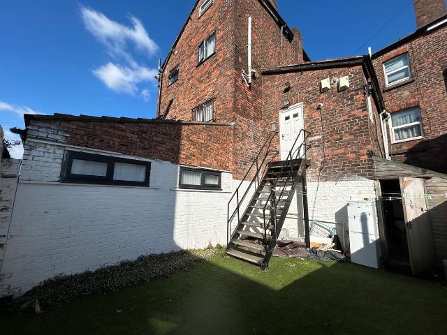 Apartment for rent in Calderstones