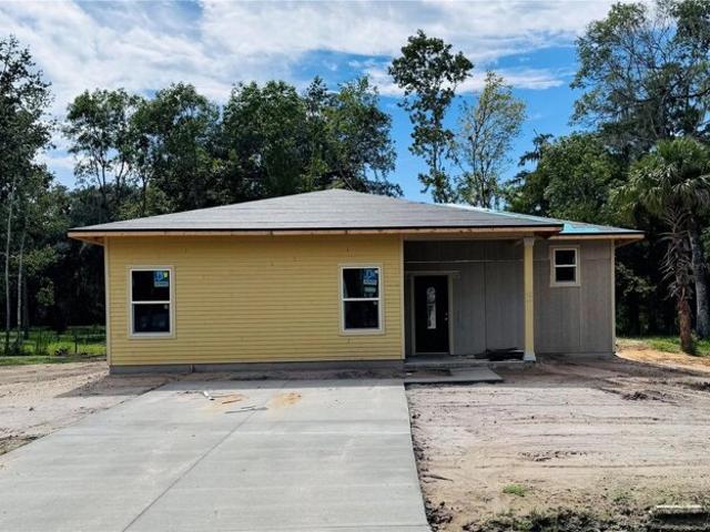 House for sale in Lake Panasoffkee, Florida